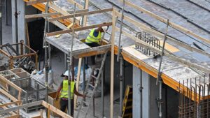 Vietato lavorare al sole, anche la Lombardia vara la norma anti calore