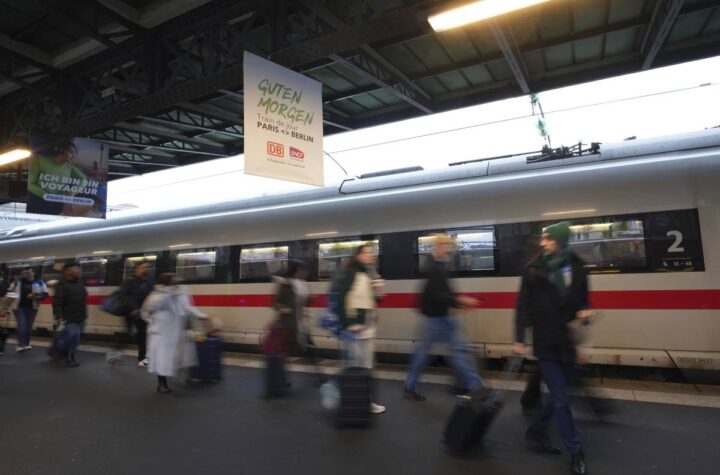 Siriano attacca con l’ascia i passeggeri di un treno diretto a Vienna: ci sono feriti