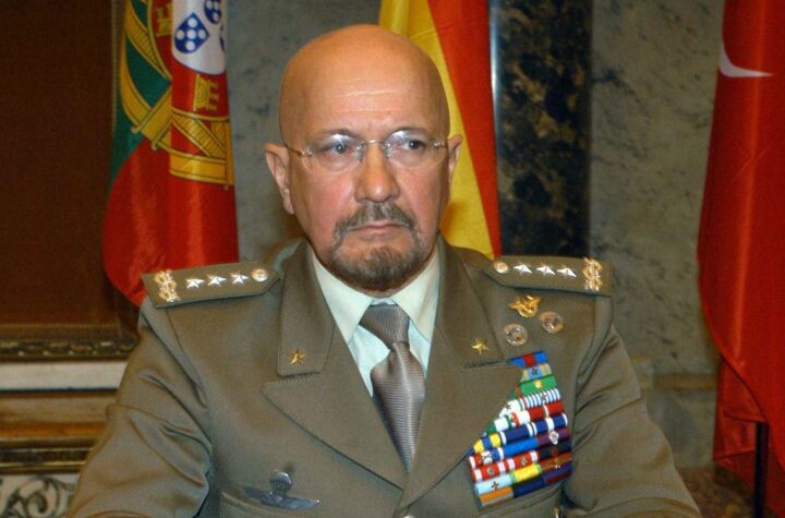 Morto il generale Mauro Del Vecchio, fu comandante delle Forze Nato in Afghanistan