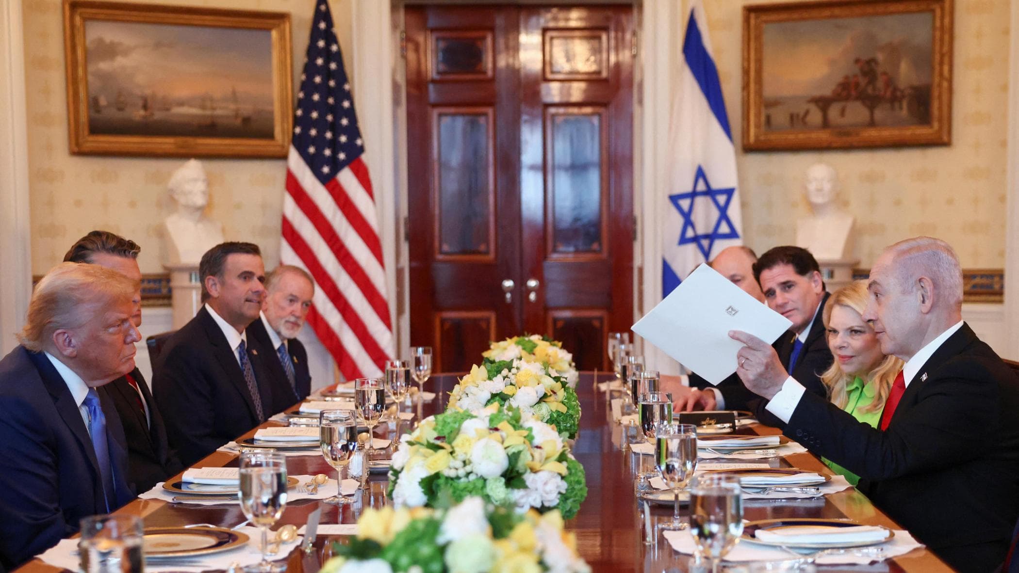 Israele Hamas, le novità sulla guerra. Netanyahu alla Casa Bianca. A Gaza uccisi 5 soldati israeliani