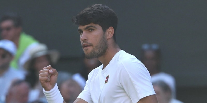 Alcaraz show a Wimbledon: annienta Norrie in tre set e va in semifinale