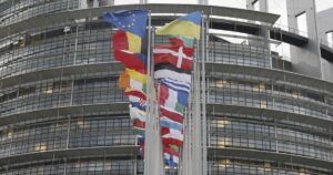 “L’Ue pronta a stanziare altri 100 miliardi per Kiev”: l’idea per il prossimo bilancio