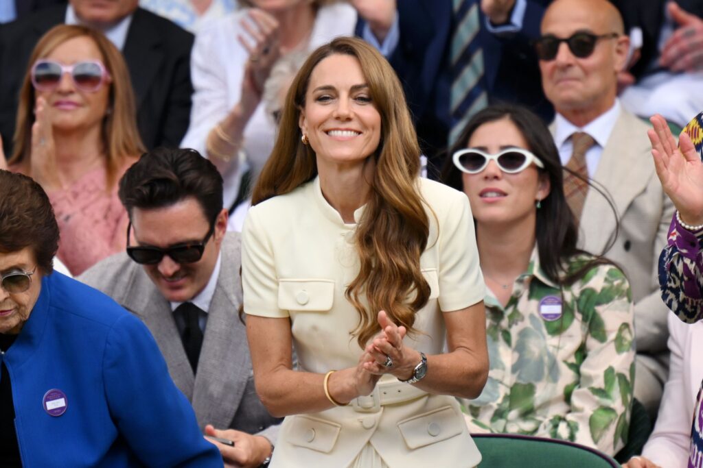 Kate Middleton sfida il caldo estivo per partecipare a Wimbledon