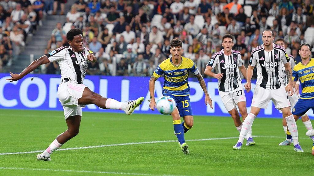 Serie A: David più Vlahovic, la Juve batte il Parma 2-0