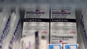 Il produttore del popolare farmaco per la perdita di peso sospende le spedizioni nel Regno Unito
