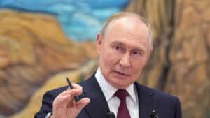 Alta tensione Nato-Russia, ‘più aggressivi verso Mosca’. Putin, “prepararsi per continuare a combattere