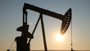 La compagnia nazionale petrolifera del Kuwait annuncia un taglio alla produzione
