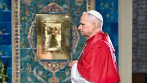 Trump attacca il Papa: ‘Debole e pessimo sulla politica estera’. Leone risponde: “Non ho paura, non faccio un dibattito con lui”