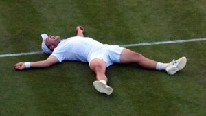 Il britannico Arthur Fery, beneficiario di una wild card, si qualifica per gli ottavi di finale a Wimbledon dopo un’epica vittoria in cinque set
