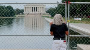 Ritirate le accuse contro l’atleta olimpico accusato di aver danneggiato la piscina di Trump