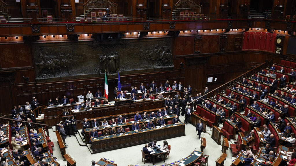 Via libera della Camera al disegno di legge sui caregiver familiari, 153 voti a favore