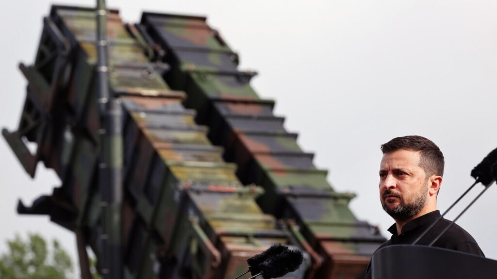 CNN: l’Ucraina ha esaurito le scorte di missili per i Patriot. Media di Kiev: riattivato Starlink