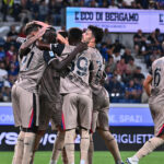 Serie A: il Cagliari conquista una vittoria a Bergamo contro l’Atalanta, l’ex Maldini segna il gol decisivo su rigore